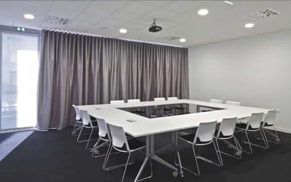 Akena Nantes Atlantis 3*